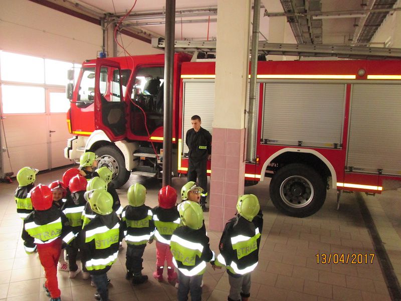 4-latki z wizytą u Strażaków